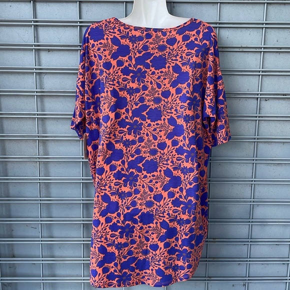 LulaRoe Printed Floral Irma Tunic Top-0049 - Picture 6 of 10